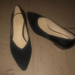 New  Naturalizer size 7 Flats